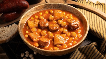 Callos con Garbanzos