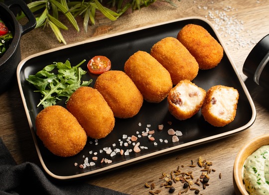 Croquetas de jamon.jpg